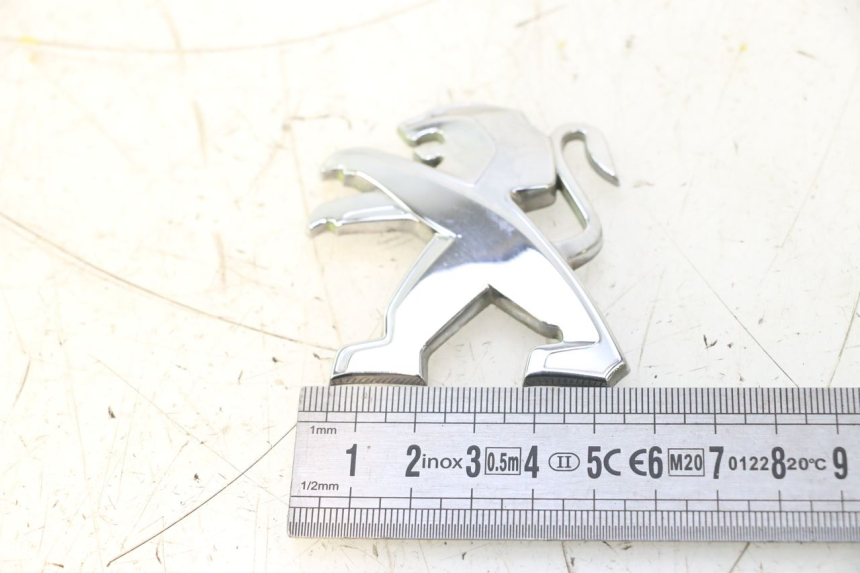 photo de MERKLOGO PEUGEOT SATELIS 125 (2013 - 2018) - Detail van het onderdeel