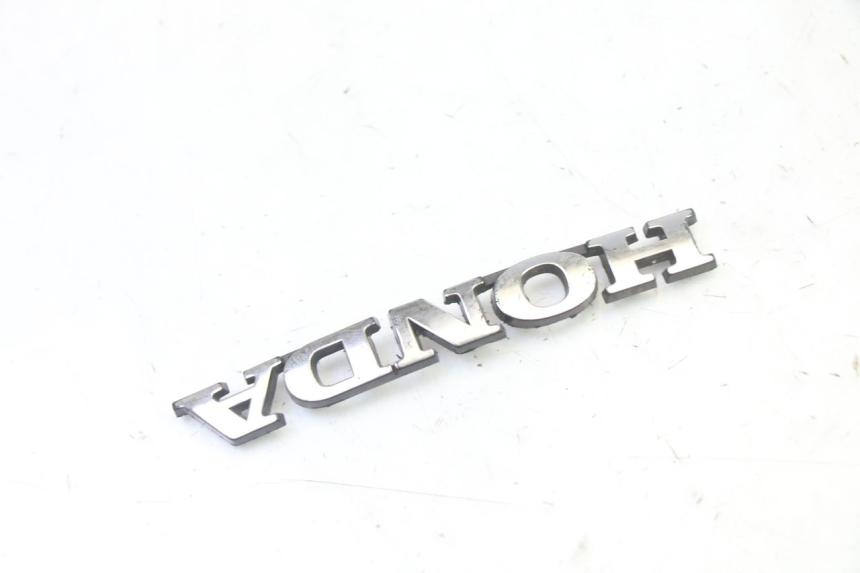 photo de MERKLOGO HONDA ST PAN EUROPEAN 1300 (2002 - 2013) - Detail van het onderdeel