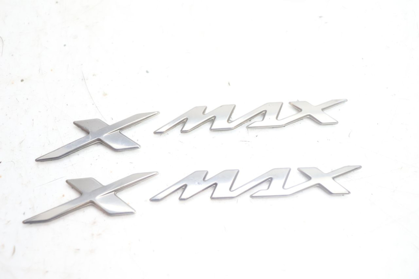 photo de MERKLOGO YAMAHA X-MAX XMAX 125 (2010 - 2013) - Hoofdaanzicht