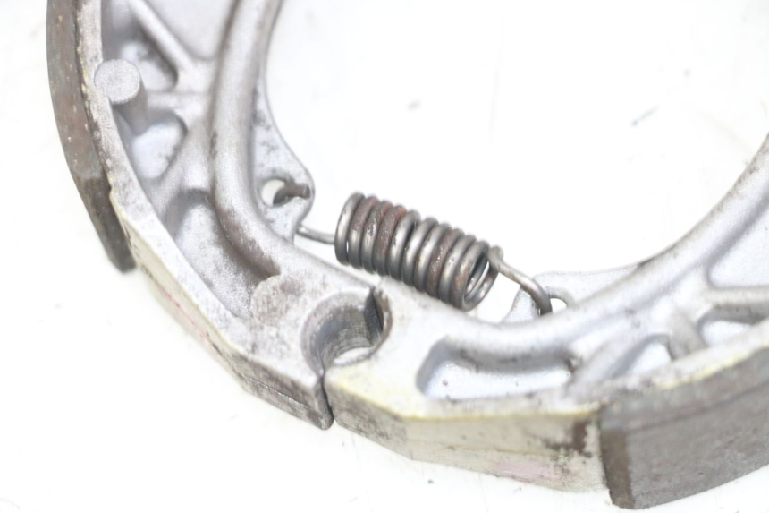 photo de REMSCHOEN PEUGEOT KISBEE 2T 50 (2018 - 2022) - Zoom op gebruiksstaat