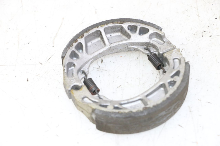 photo de REMSCHOEN PEUGEOT KISBEE 2T 50 (2010 - 2017) - Zoom op gebruiksstaat