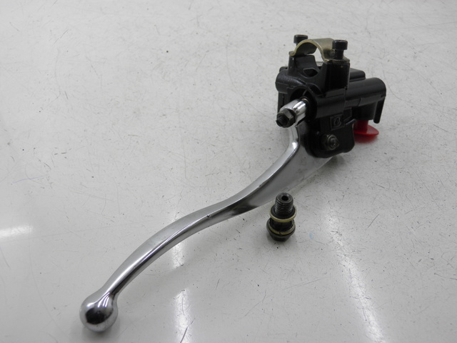 photo de ACHTERREM HOOFDREMSILINDER JM MOTOR S-MAX 125 (2010 - 2014) - Technische close-up