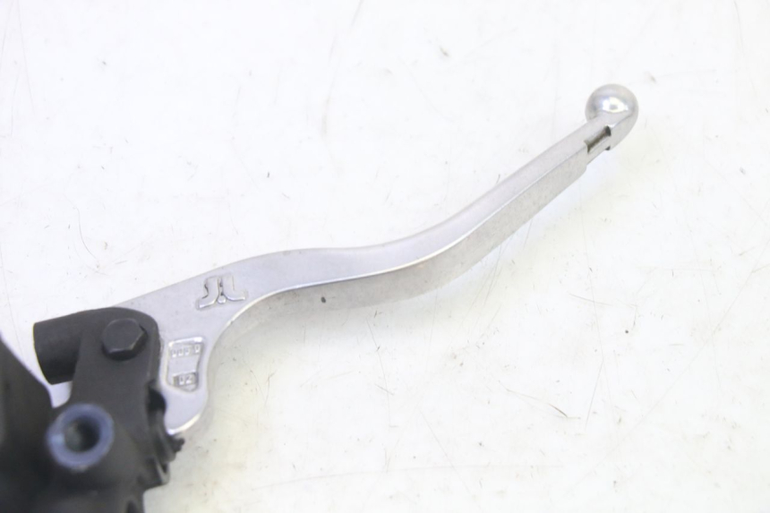 photo de VOORREMHOOFDREMSILINDER QUADRO 4 4D 350 (2015 - 2018) - Zoom op gebruiksstaat