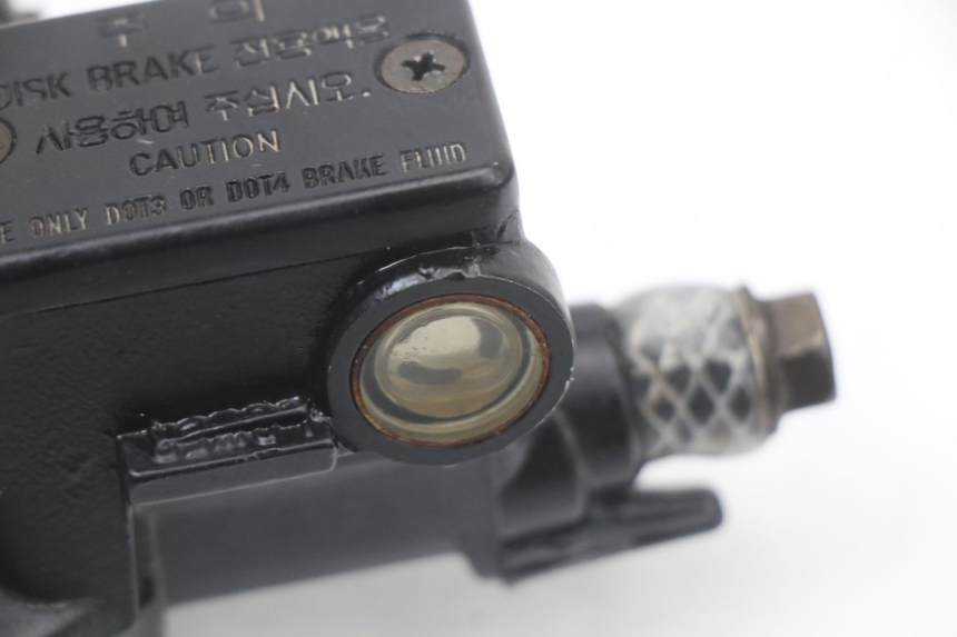 photo de VOORREM HOOFDREMSILINDER DAELIM A-FOUR 2T 50 (2005 - 2012) - Overzicht