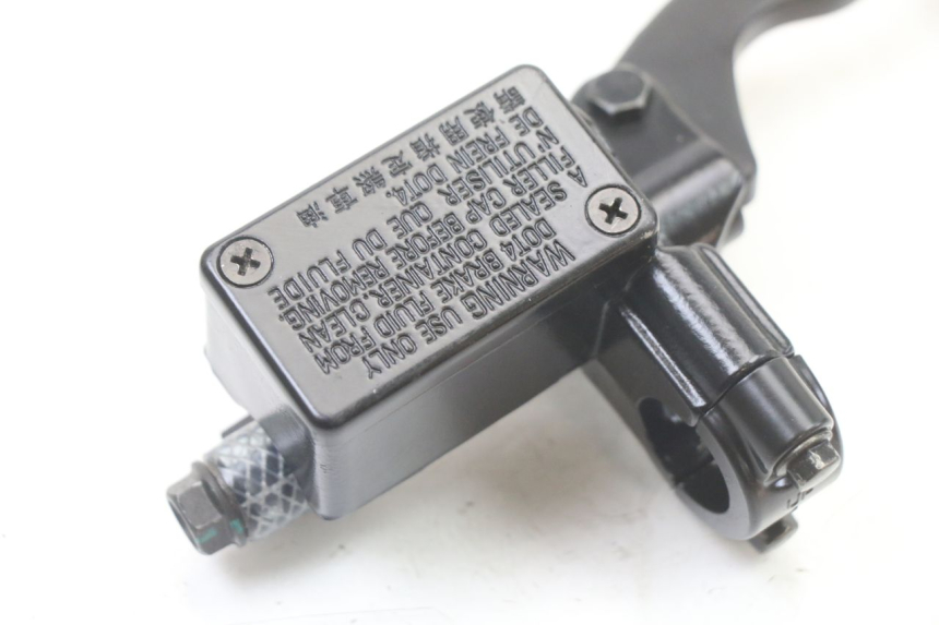 photo de VOORREM HOOFDREMSILINDER KYMCO AGILITY 4T 50 (2018 - 2022) - Detail van het onderdeel