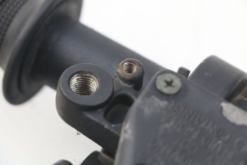 photo de VOORREM HOOFDREMSILINDER APRILIA ATLANTIC 125 (2003 - 2009) - Andere kijkhoek