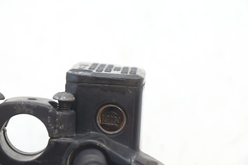 photo de VOORREMHOOFDREMSILINDER MBK BOOSTER SPIRIT 50 (2004 - 2017) - Technische close-up