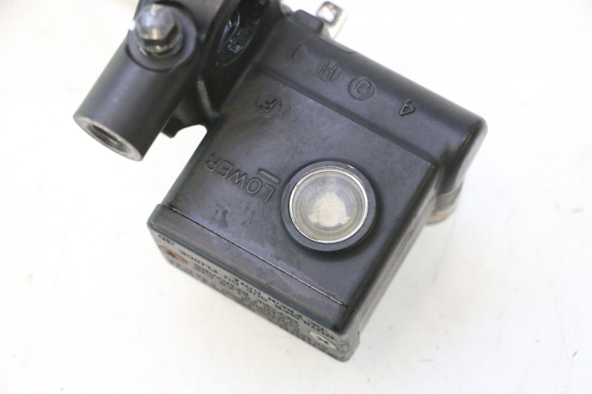 photo de VOORREMHOOFDREMSILINDER SUZUKI BURGMAN 125 (2007 - 2014) - Andere kijkhoek