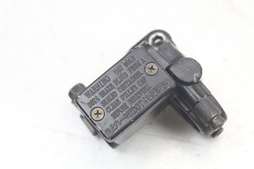 photo de VOORREM HOOFDREMSILINDER YAMAHA BW'S BWS 125 (2010 - 2013) - Andere kijkhoek