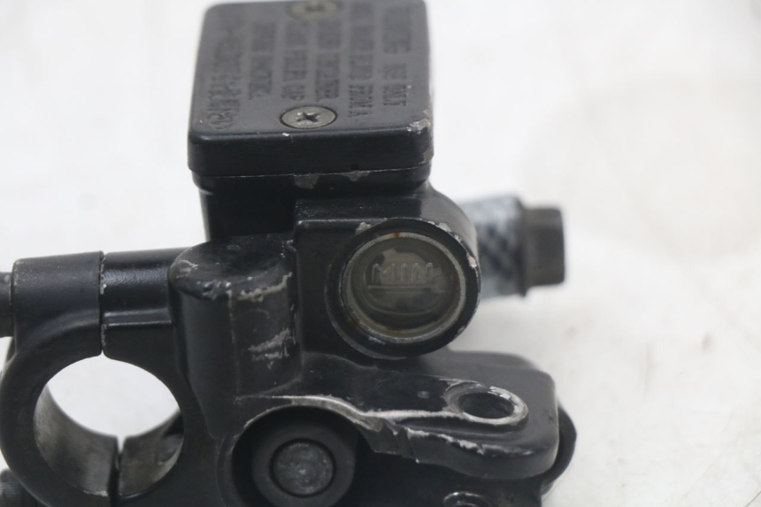 photo de VOORREM HOOFDREMSILINDER YAMAHA BW'S BWS 125 (2010 - 2013) - Overzicht