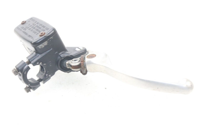 photo de VOORREMHOOFDREMSILINDER HONDA CBR F SC21 1000 (1986 - 1992) - Technische close-up