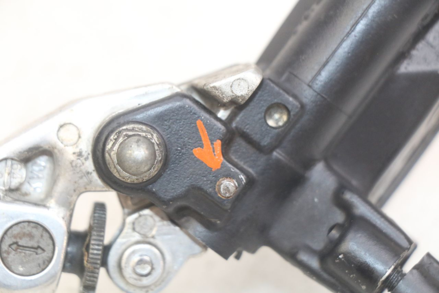 photo de VOORREM HOOFDREMSILINDER HONDA CBR F SC25 1000 (1989 - 1992) - Zoom op gebruiksstaat