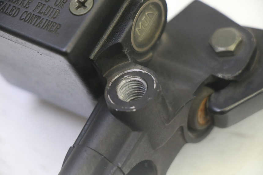 photo de VOORREMHOOFDREMSILINDER PEUGEOT CITYSTAR 50 (2013 - 2017) - Andere kijkhoek