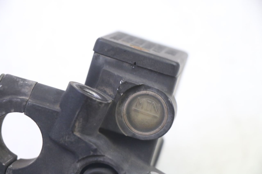 photo de VOORREMHOOFDREMSILINDER PEUGEOT CITYSTAR 50 (2013 - 2017) - Andere kijkhoek