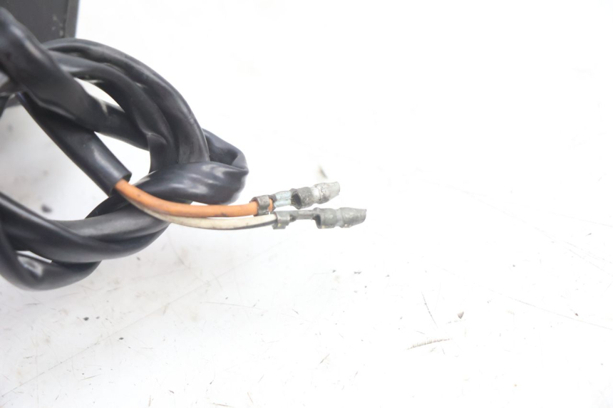 photo de VOORSTE HOOFDREMMEESTER SUZUKI DR S 600 (1985 - 1989) - Kenmerkende details