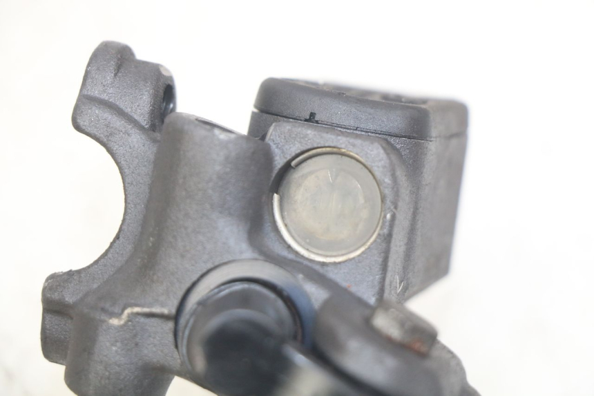 photo de VOORREMHOOFDREMSILINDER PEUGEOT ELYSEO 125 (1999 - 2004) - Detail van het onderdeel