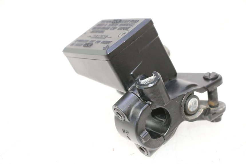 photo de VOORSTE HOOFDREMMER KAWASAKI ER-6 ER6 N 650 (2005 - 2009) - Bevestigingspunten