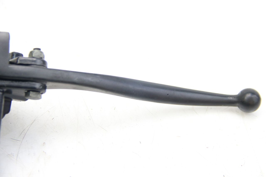 photo de VOORREM HOOFDREMSILINDER JM MOTORS EVOLIS 4T 50 (2018 - 2022) - Bevestigingspunten