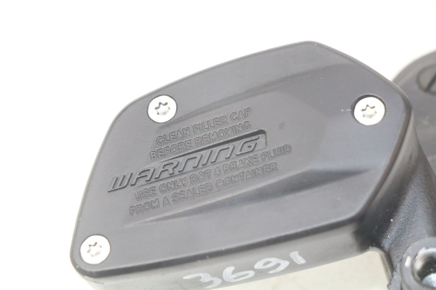 photo de VOORREM HOOFDREMSILINDER BMW F GS K81 850 (2018 - 2023) - Overzicht