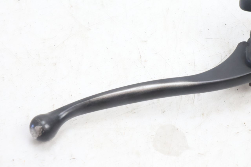 photo de VOORREMHOOFDREMSILINDER HONDA FES PANTHEON 2T 125 (1998 - 2002) - Bevestigingspunten