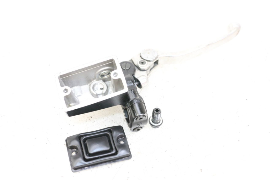 photo de VOORREMHOOFDREMSILINDER YAMAHA FJR ABS 1300 (2006 - 2012) - Andere kijkhoek