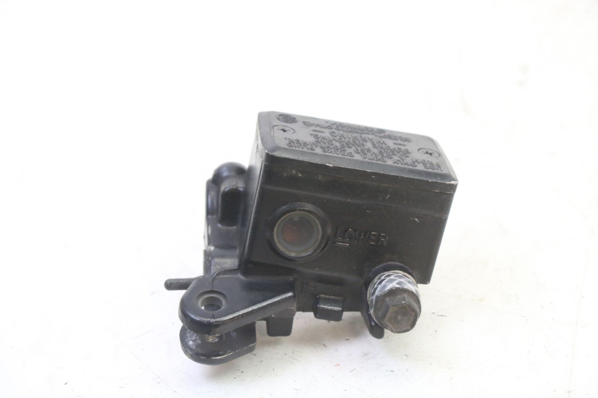 photo de VOORREM HOOFDREMSILINDER YAMAHA FJR ABS 1300 (2016 - 2020) - Hoofdaanzicht