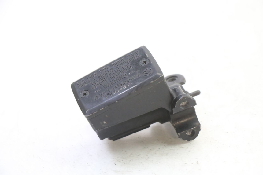 photo de VOORREM HOOFDREMSILINDER YAMAHA FJR ABS 1300 (2016 - 2020) - Technische close-up