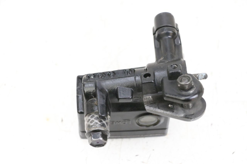 photo de VOORREMHOOFDREMSILINDER YAMAHA FJR ABS 1300 (2006 - 2012) - Zoom op gebruiksstaat