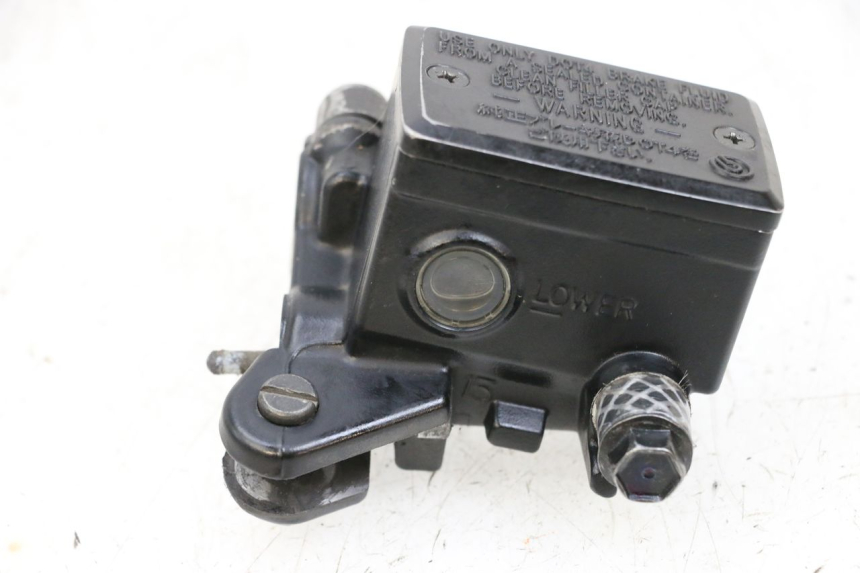 photo de VOORREMHOOFDREMSILINDER YAMAHA FJR ABS 1300 (2006 - 2012) - Andere kijkhoek