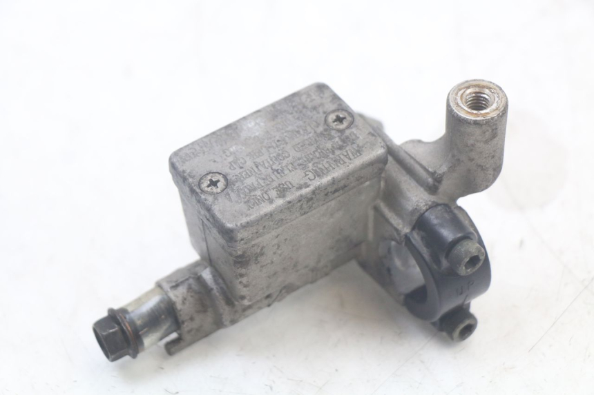 photo de VOORREMHOOFDREMSILINDER MBK FLAME X 125 (2007 - 2016) - Hoofdaanzicht