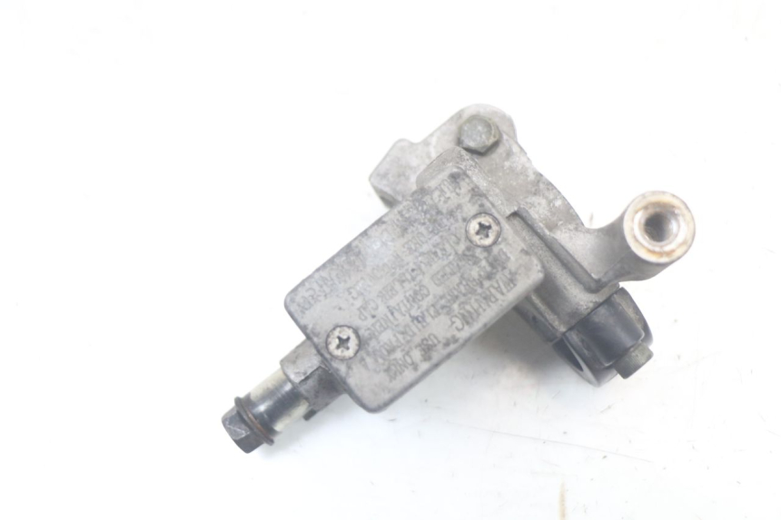 photo de VOORREMHOOFDREMSILINDER MBK FLAME X 125 (2007 - 2016) - Detail van het onderdeel