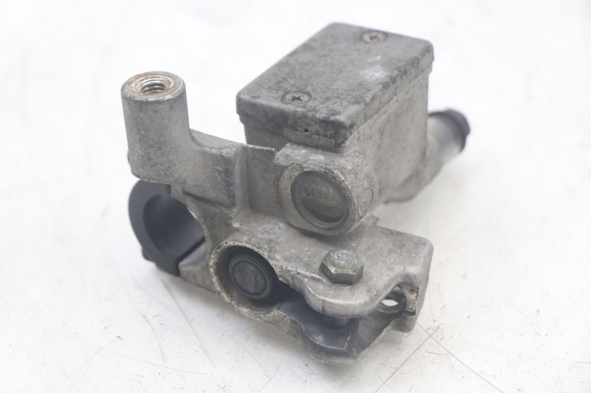 photo de VOORREMHOOFDREMSILINDER MBK FLAME X 125 (2007 - 2016) - Technische close-up