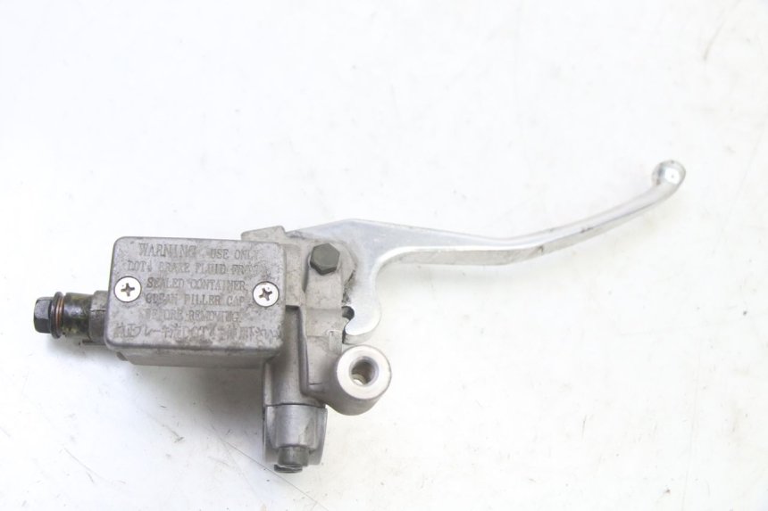 photo de VOORREMHOOFDREMSILINDER MBK FLAME X 125 (2007 - 2016) - Detail van het onderdeel