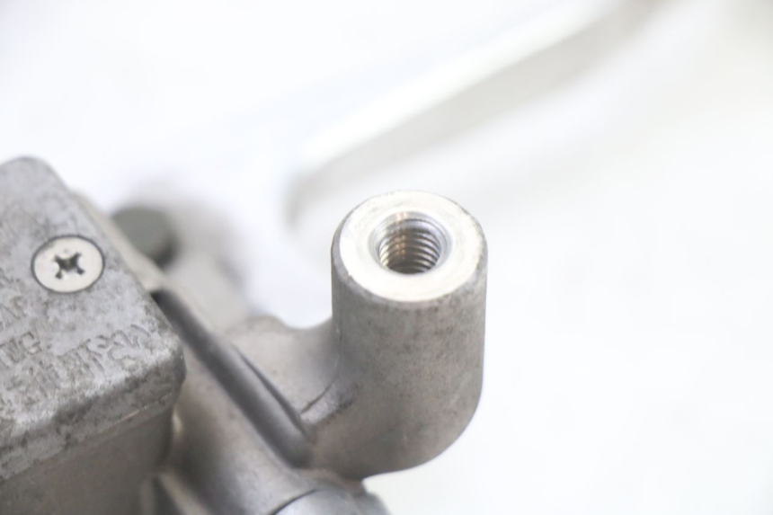 photo de VOORREMHOOFDREMSILINDER MBK FLAME X 125 (2007 - 2016) - Andere kijkhoek