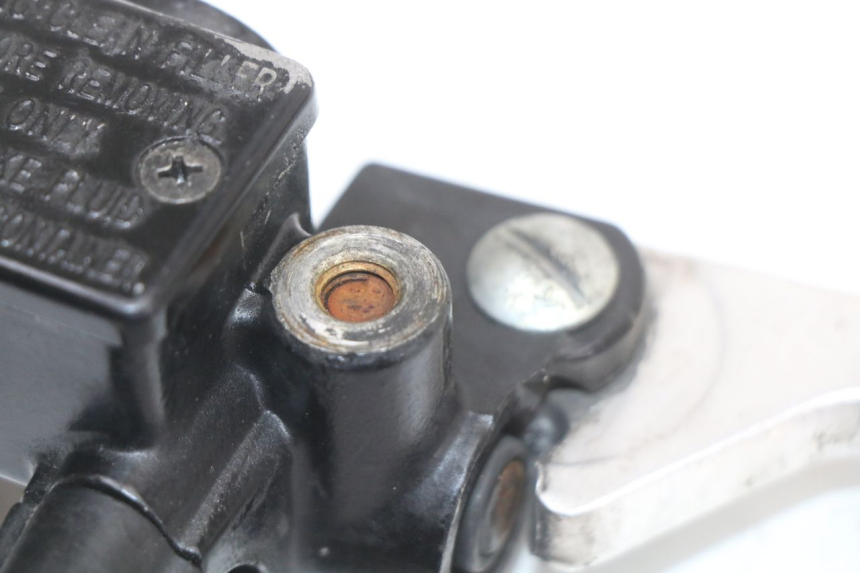 photo de VOORREMHOOFDREMSILINDER PIAGGIO FLY 2T 50 (2004 - 2017) - Overzicht