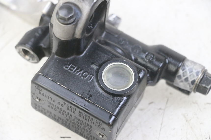 photo de VOORREMHOOFDREMSILINDER HONDA FORZA ABS 300 (2013 - 2017) - Zoom op gebruiksstaat