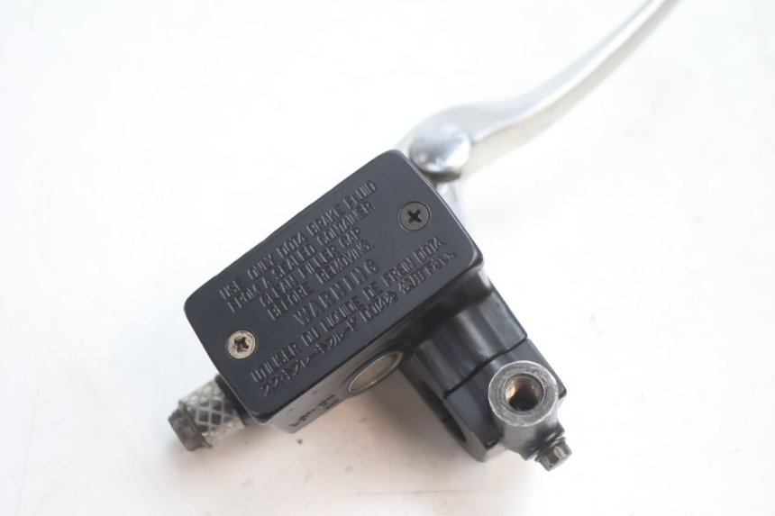 photo de VOORSTE HOOFDREMMEESTER SUZUKI GSF N BANDIT 1200 (2001 - 2005) - Detail van het onderdeel