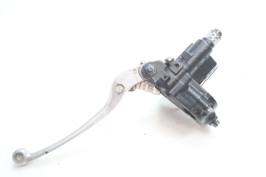 photo de VOORSTE HOOFDREMMEESTER SUZUKI GSF N BANDIT 1200 (2001 - 2005) - Bevestigingspunten