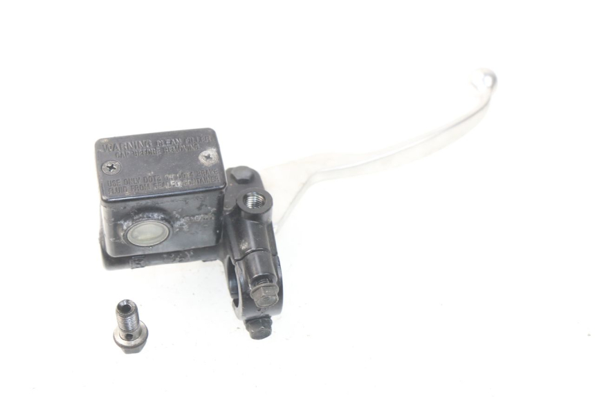 photo de VOORREMHOOFDREMSILINDER SYM GTS EFI ABS 125 (2012 - 2016) - Technische close-up