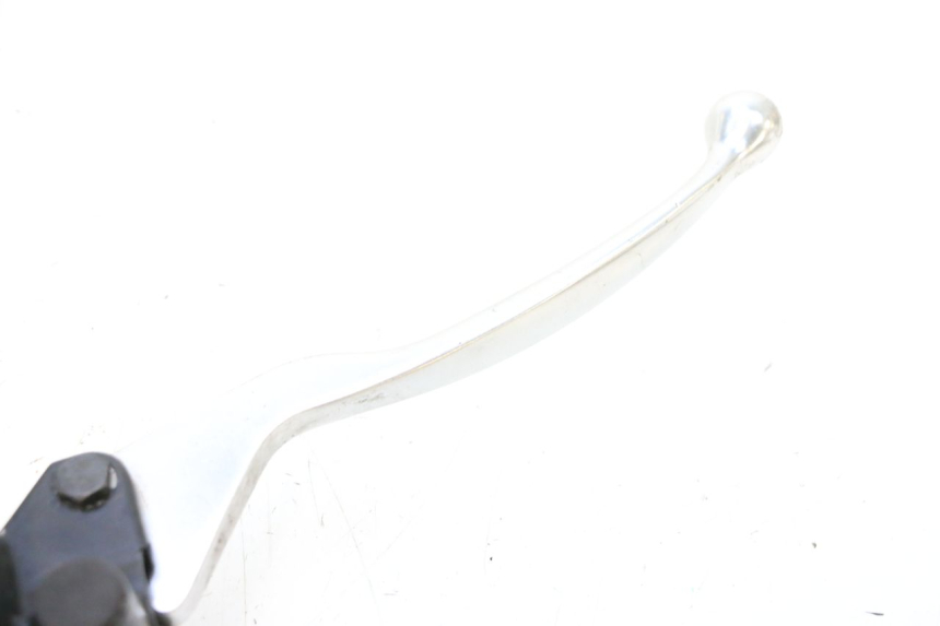 photo de VOORREMHOOFDREMMER SYM GTS EVO 125 (2009 - 2013) - Technische close-up