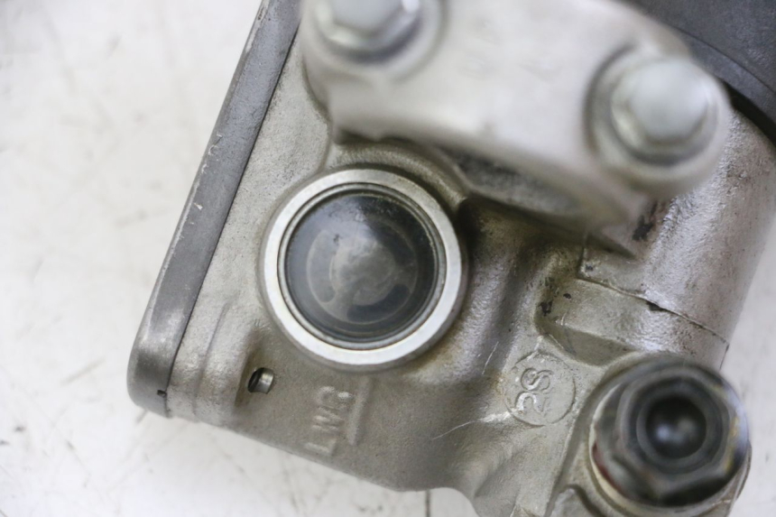 photo de VOORREMHOOFDREMSILINDER HONDA CR 85 (2003 - 2007) - Zoom op gebruiksstaat