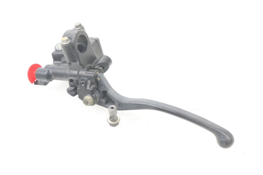 photo de VOORREM HOOFDREMSILINDER HONDA FES S-WING SWING 125 (2007 - 2015) - Andere kijkhoek