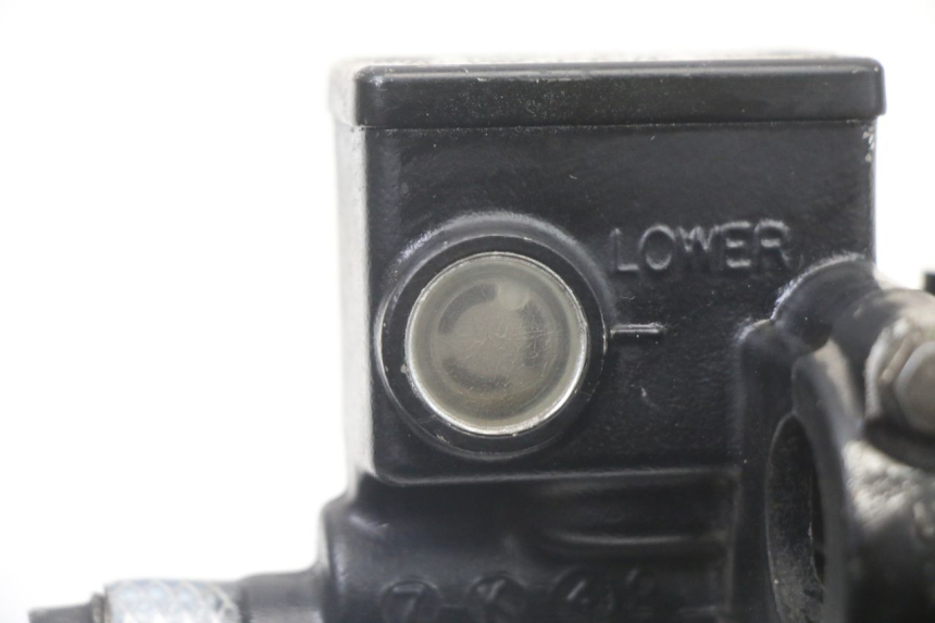 photo de VOORREM HOOFDREMSILINDER HONDA FES S-WING SWING ABS 125 (2007 - 2015) - Overzicht