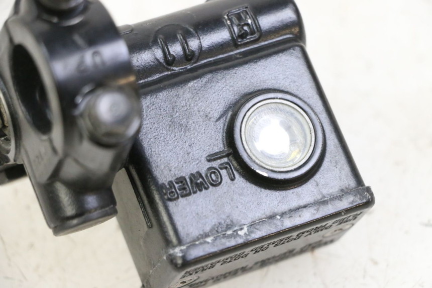 photo de VOORREMHOOFDREMSILINDER SYM JOYMAX 125 (2010 - 2017) - Detail van het onderdeel