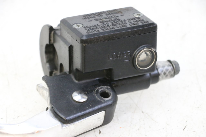photo de VOORREMHOOFDREMSILINDER KEEWAY K-LIGHT KLIGHT 125 (2018 - 2025) - Bevestigingspunten