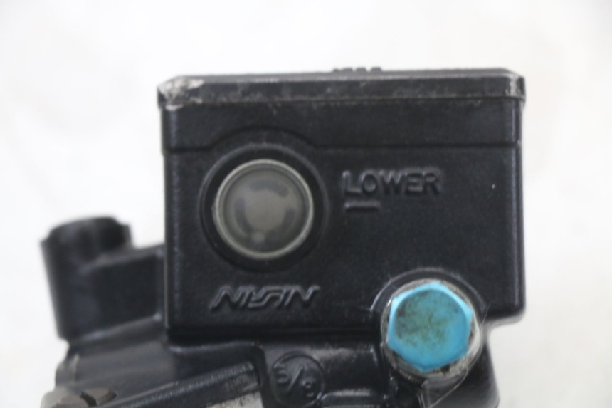 photo de VOORREMHOOFDREMSILINDER KAWASAKI ZR7 ZR-7 S 750 (1999 - 2004) - Technische close-up