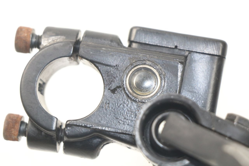 photo de VOORREMHOOFDREMSILINDER PEUGEOT KISBEE 2T 50 (2010 - 2017) - Zoom op gebruiksstaat