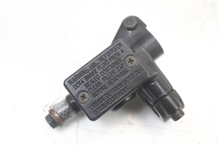 photo de VOORREMHOOFDREMSILINDER PEUGEOT KISBEE 2T 50 (2010 - 2017) - Hoofdaanzicht