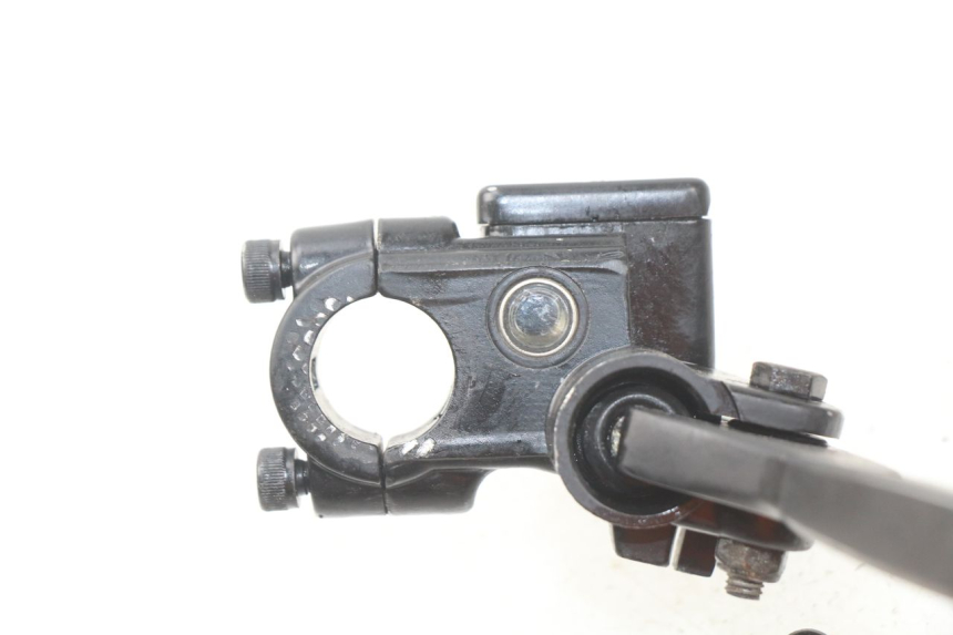 photo de VOORREM HOOFDREMSILINDER PEUGEOT KISBEE 4T 50 (2010 - 2017) - Detail van het onderdeel