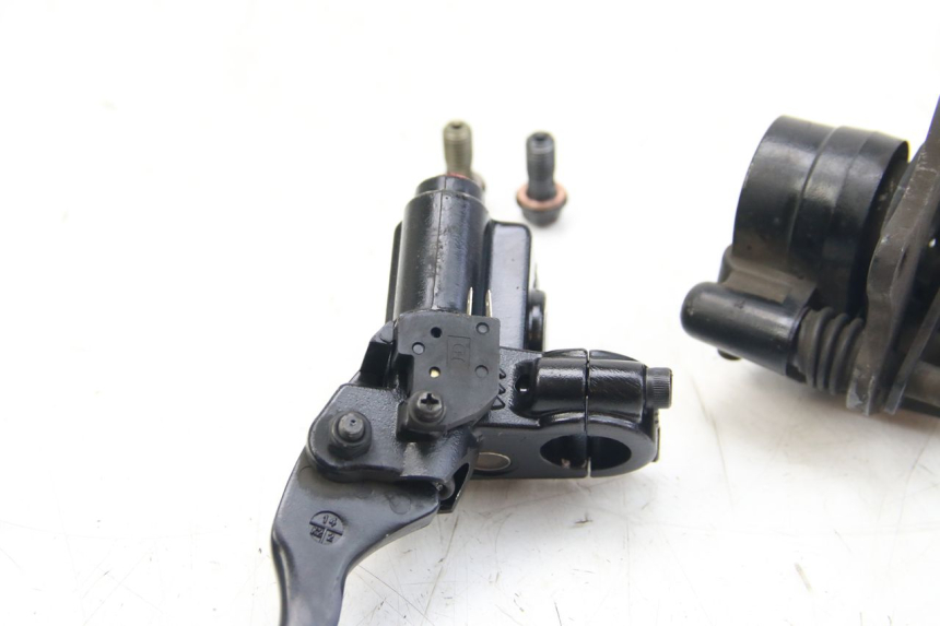 photo de VOORREMHOOFDREMSILINDER PEUGEOT KISBEE 4T 50 (2018 - 2022) - Technische close-up